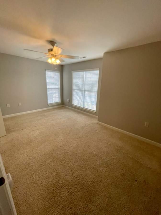 Alcove Rooms's room