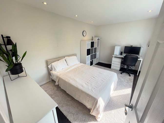 Dan's room