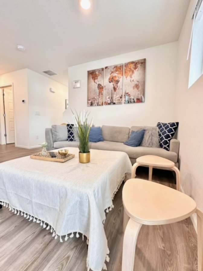 Wei's room