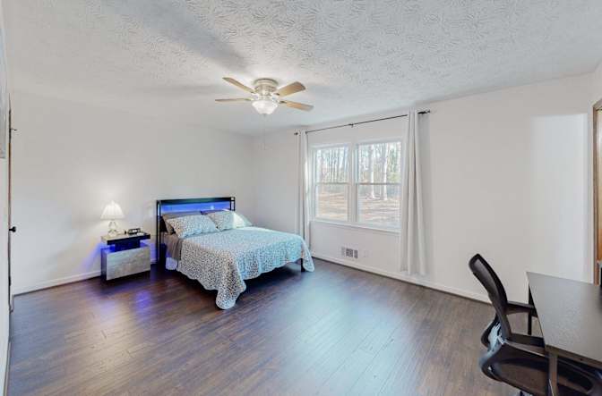 PadSplit's room
