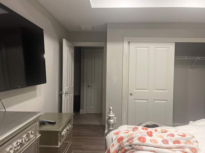 Donna's room