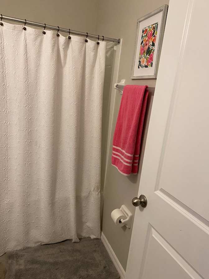 Kristin Sontchi's room