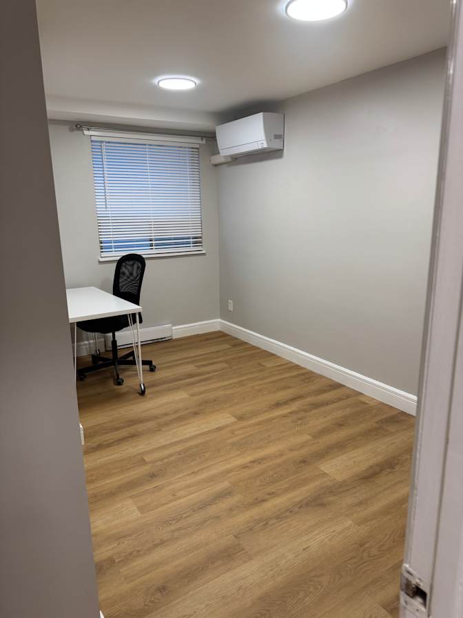 Sandy's room