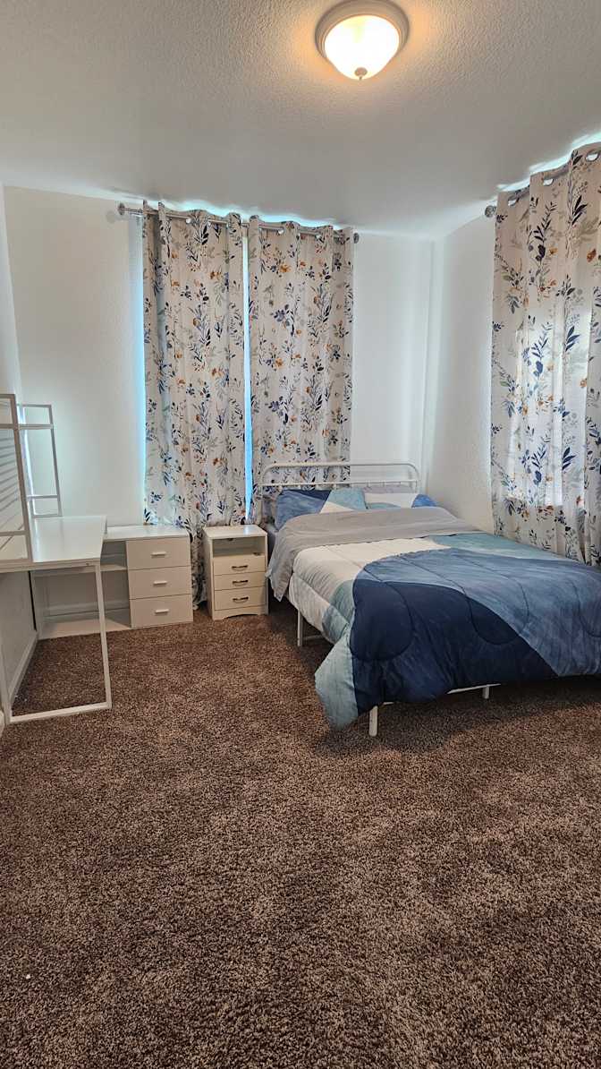 Shared furnished room in a house | Merced, California... – Roomies.com