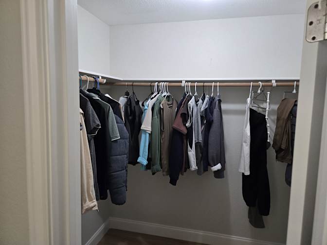 Carlos's room