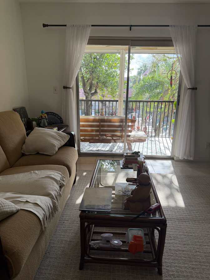 David Henriquez's room