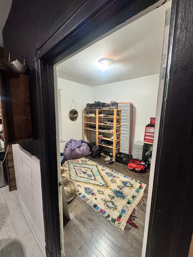 jean-philippe davilmar's room