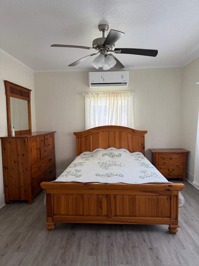 Luis Esteban Sanchez Bendezu's room
