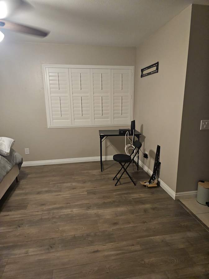 Rose Cam's room