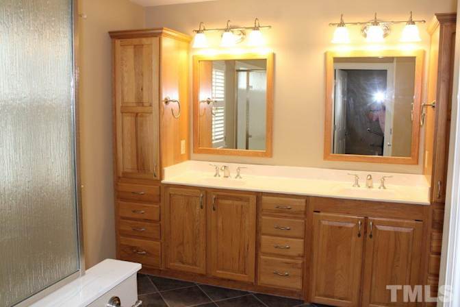 Alcove Rooms's room