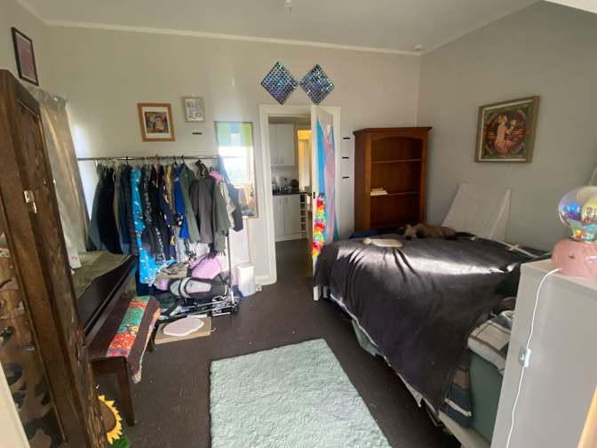 ella's room
