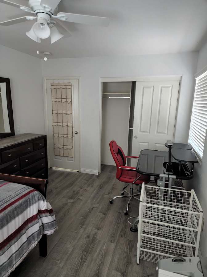 Dahlia's room