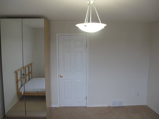 Etune's room