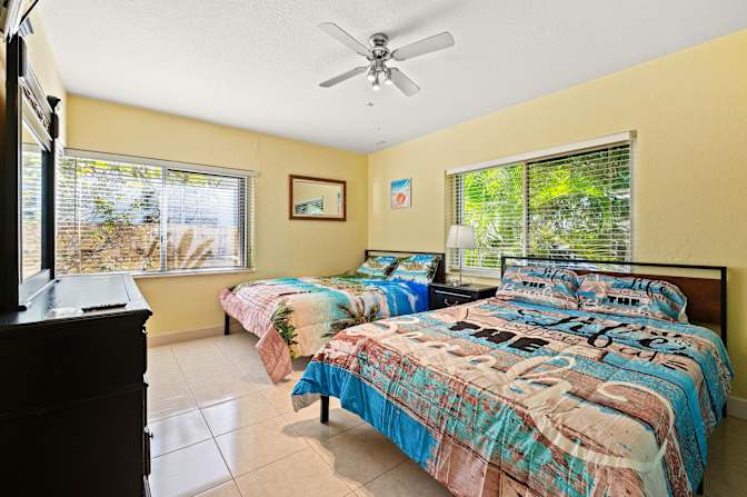 Hey's room