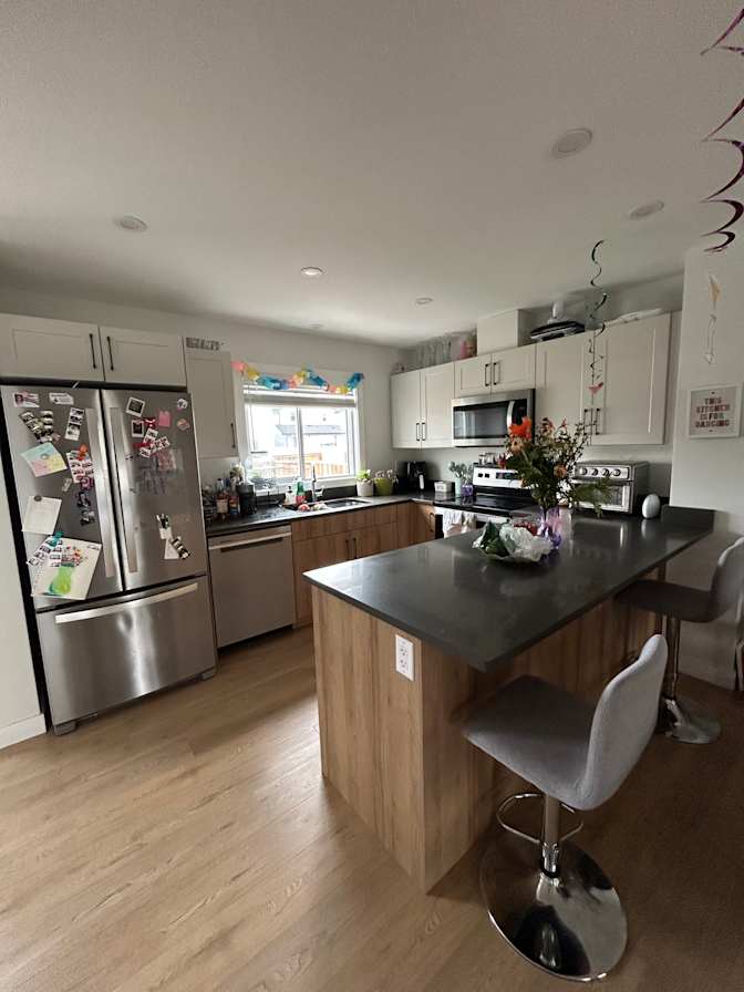 Eve's room