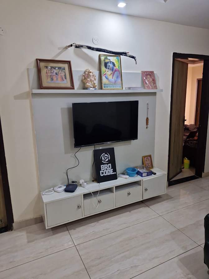 Devansh's room