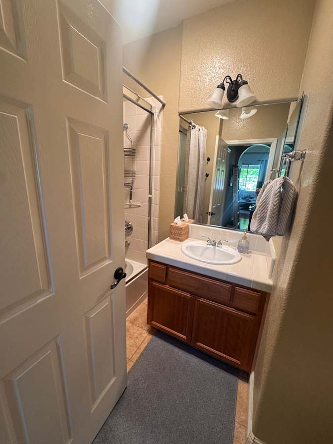 Gloria  Walker's room