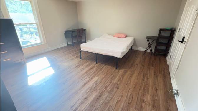 Darren Phillips's room