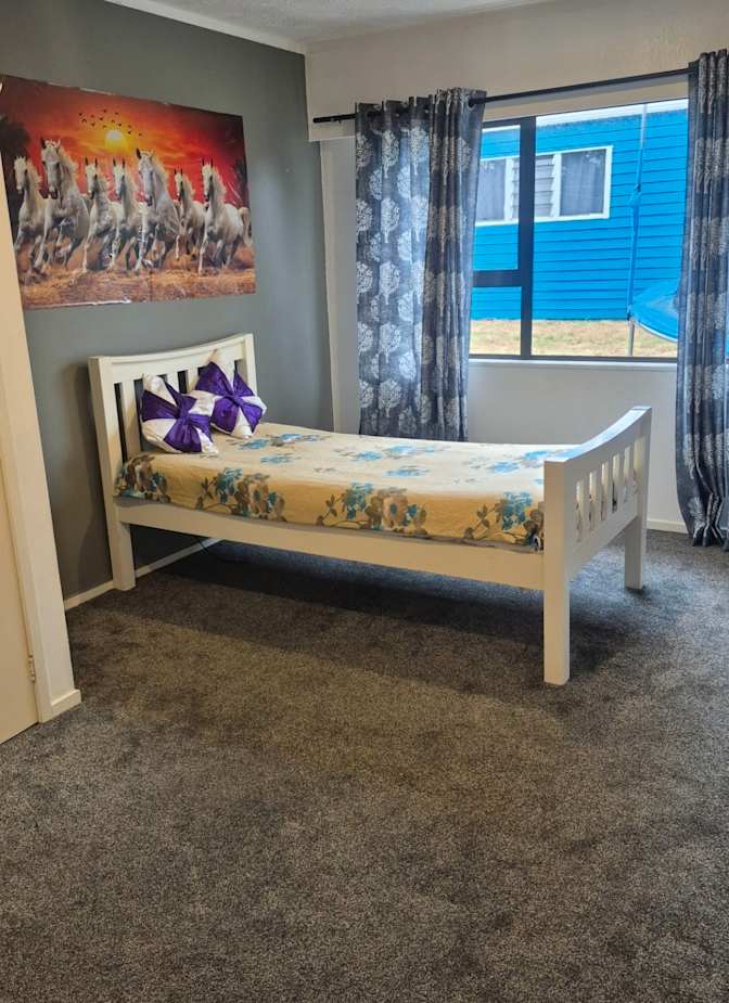 Deep's room