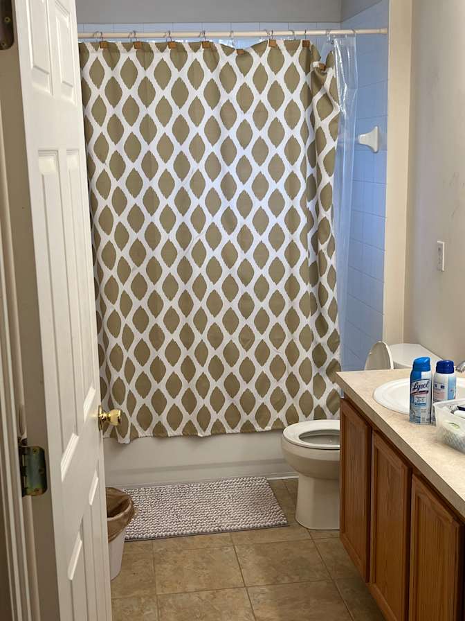 Ken's room