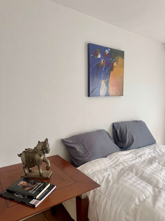 David Bueno's room