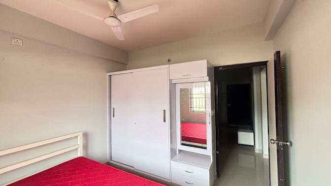 Dinesh's room