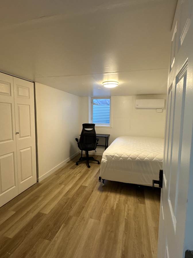 Denis's room