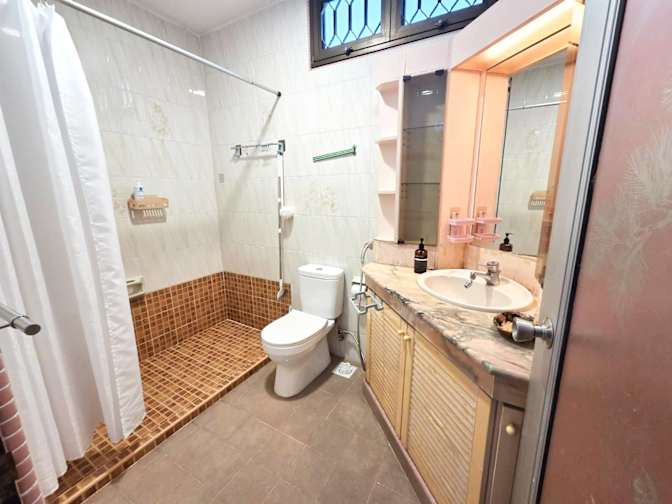 Kolive's room