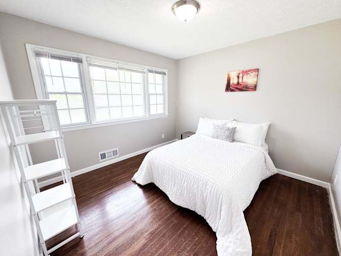 PadSplit's room