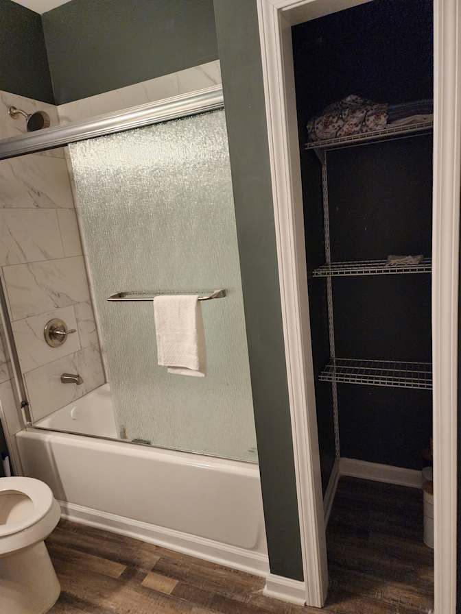 CL&C Property Management and Consulting's room