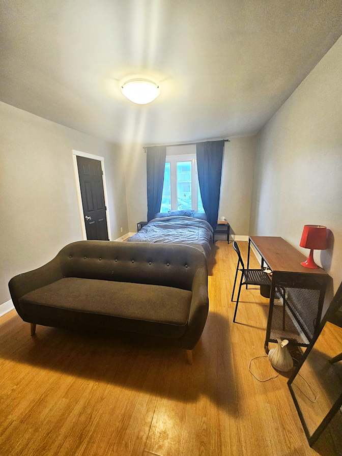 Lysandra Clement's room