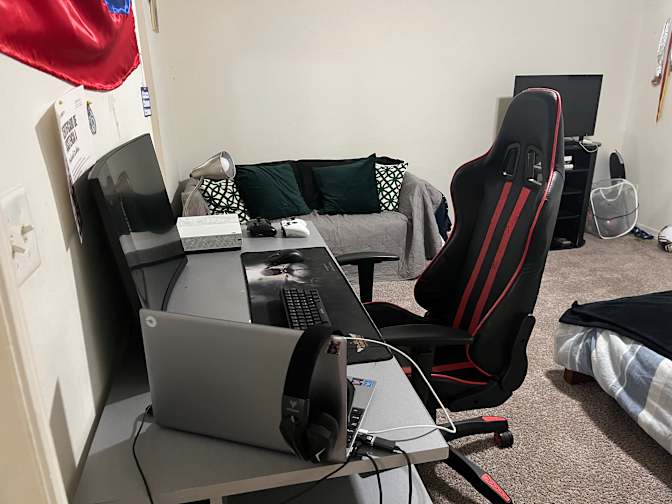 Andrea's room