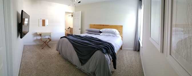 Carolina's room
