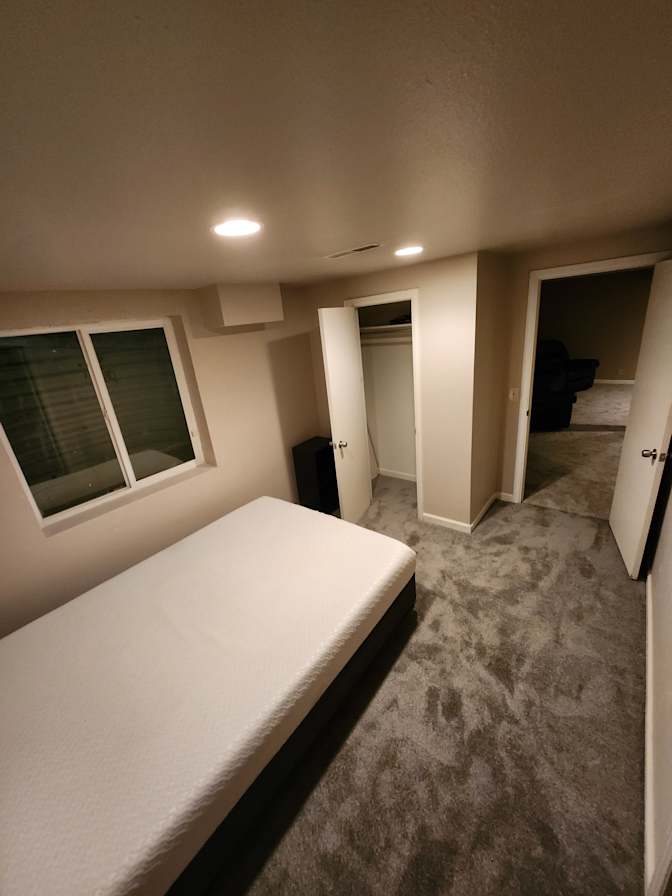Max's room