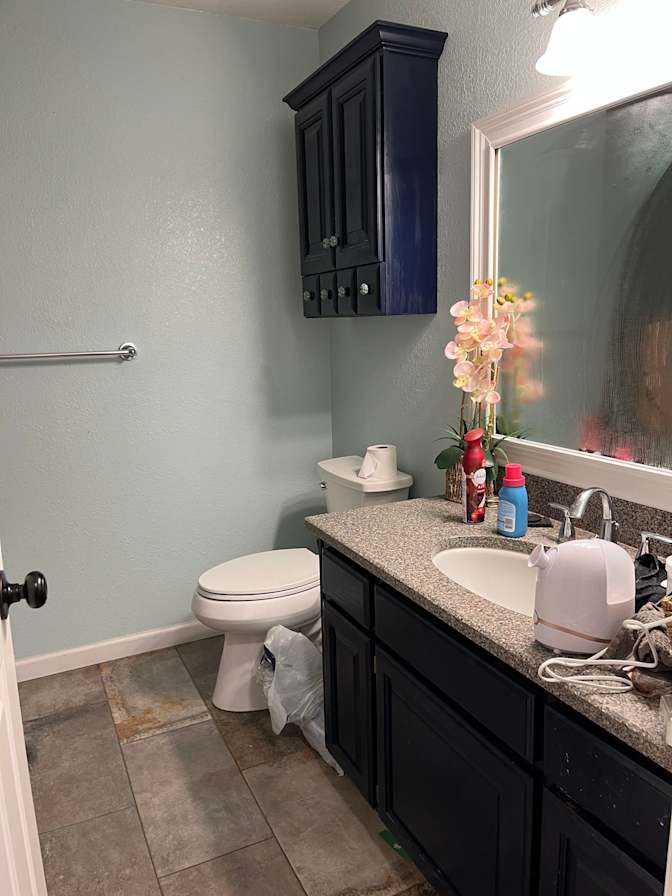 Kari Sampietro's room