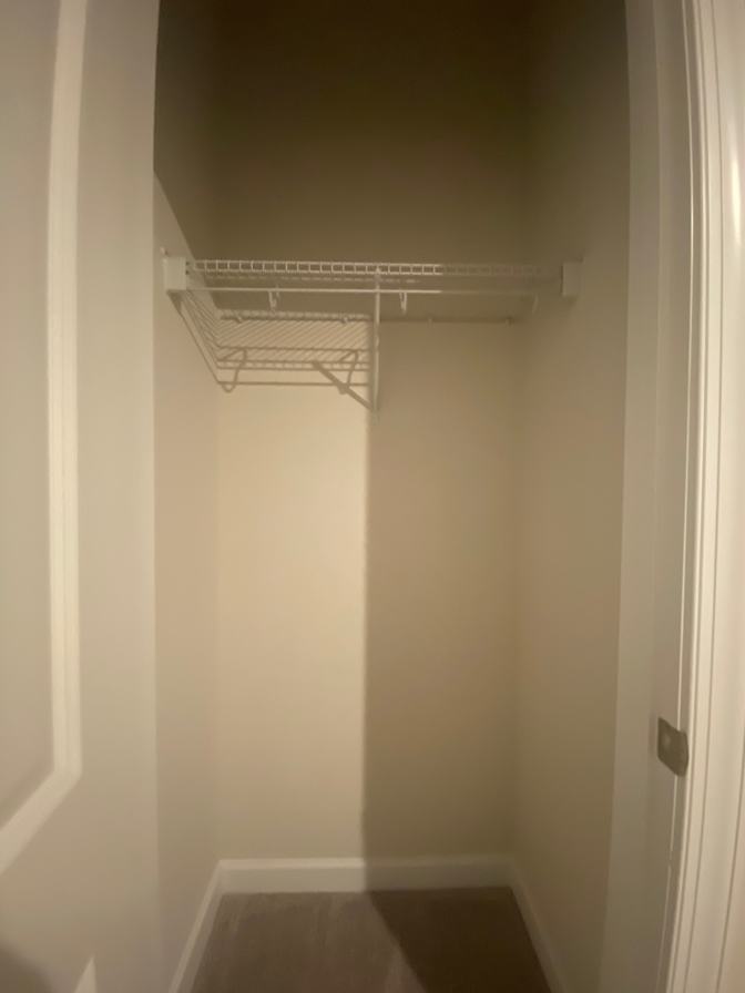 Alcove Rooms's room