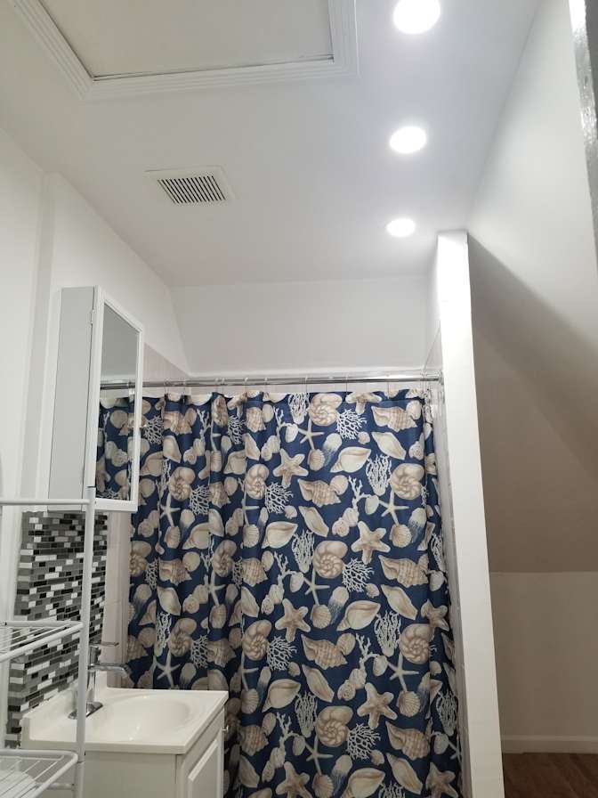 D's room
