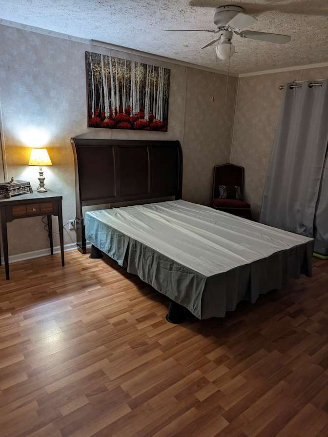 Denice's room