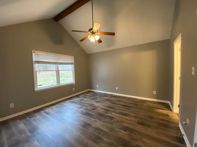 Alcove Rooms's room