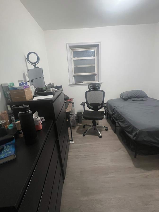Malvin's room