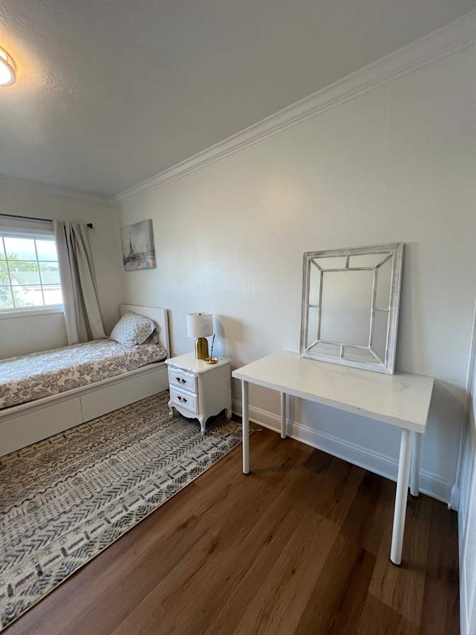 Debora's room