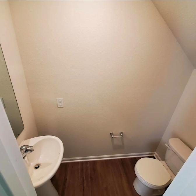 Alcove Rooms's room