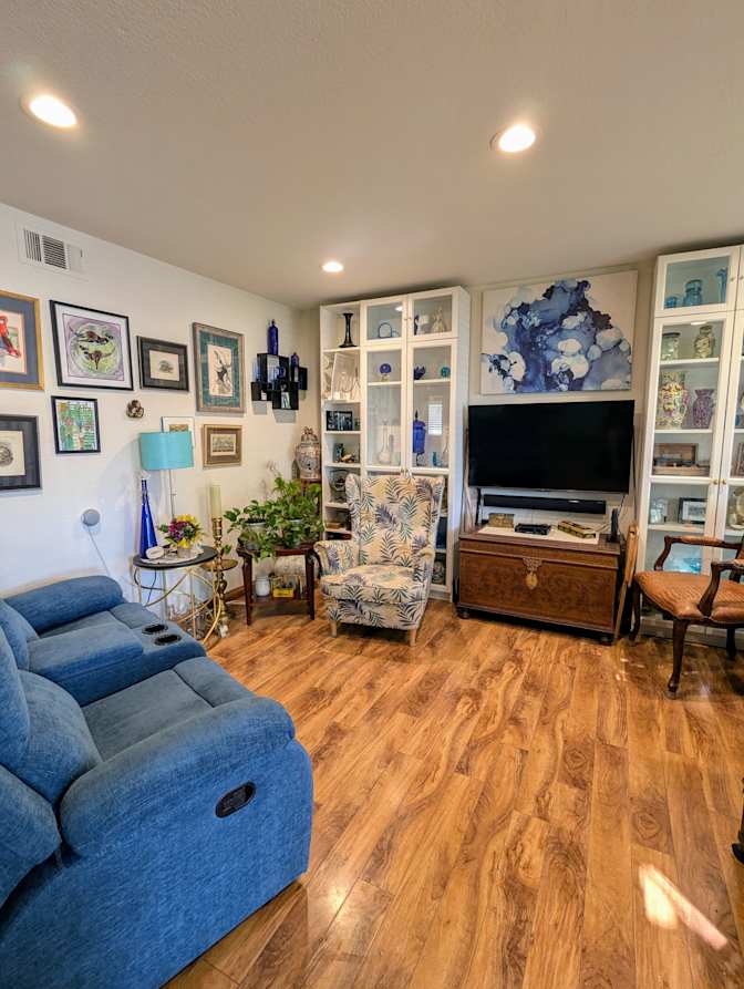 Mark's room