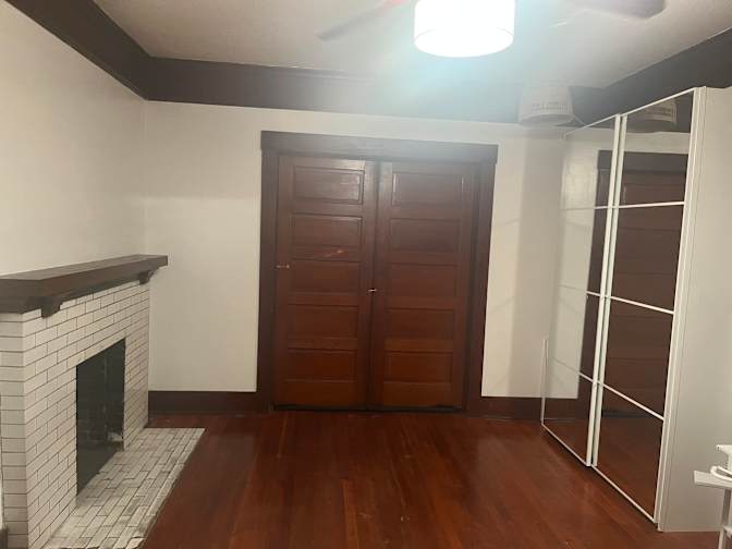 jennie's room