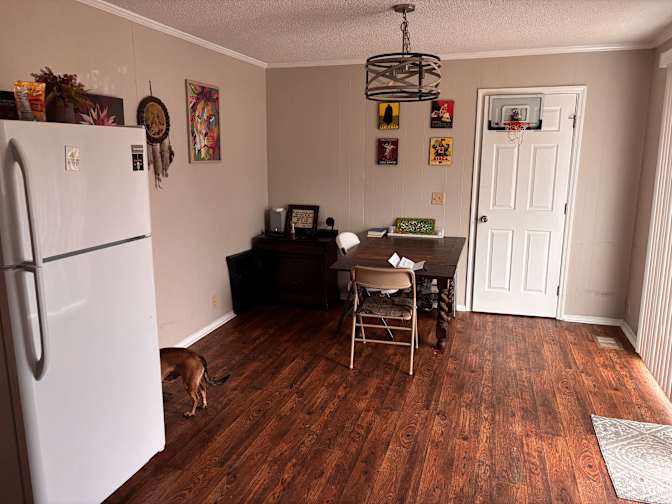 Logan Eagles's room