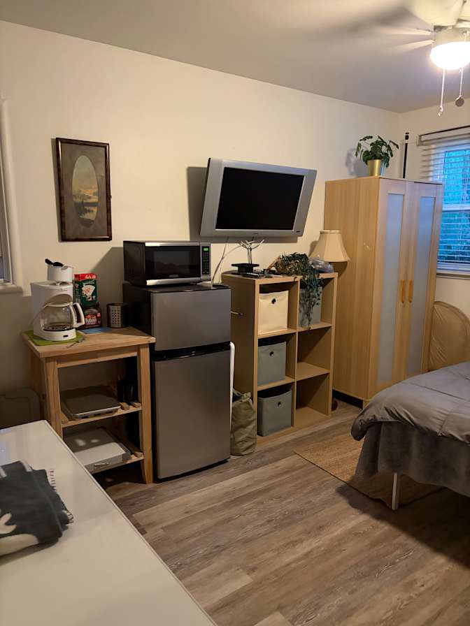 diane ROYAL's room