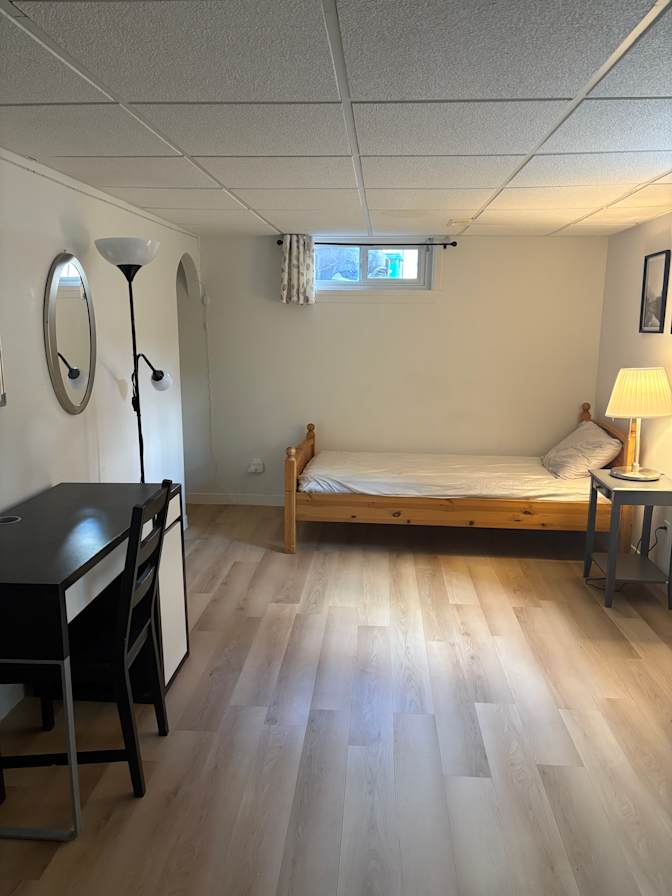 Stephanie's room
