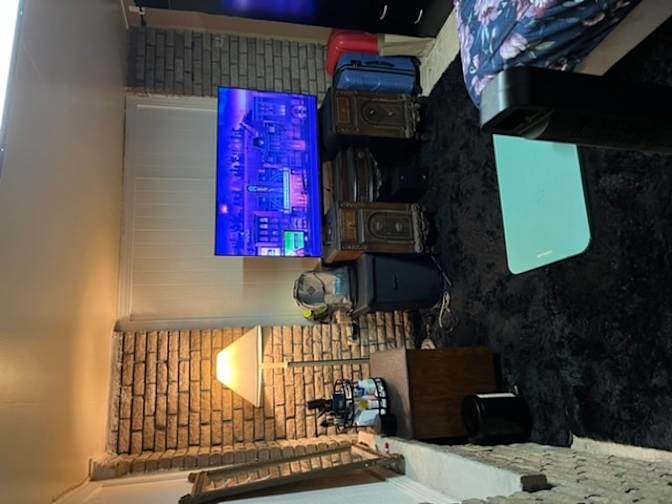 Kelly's room