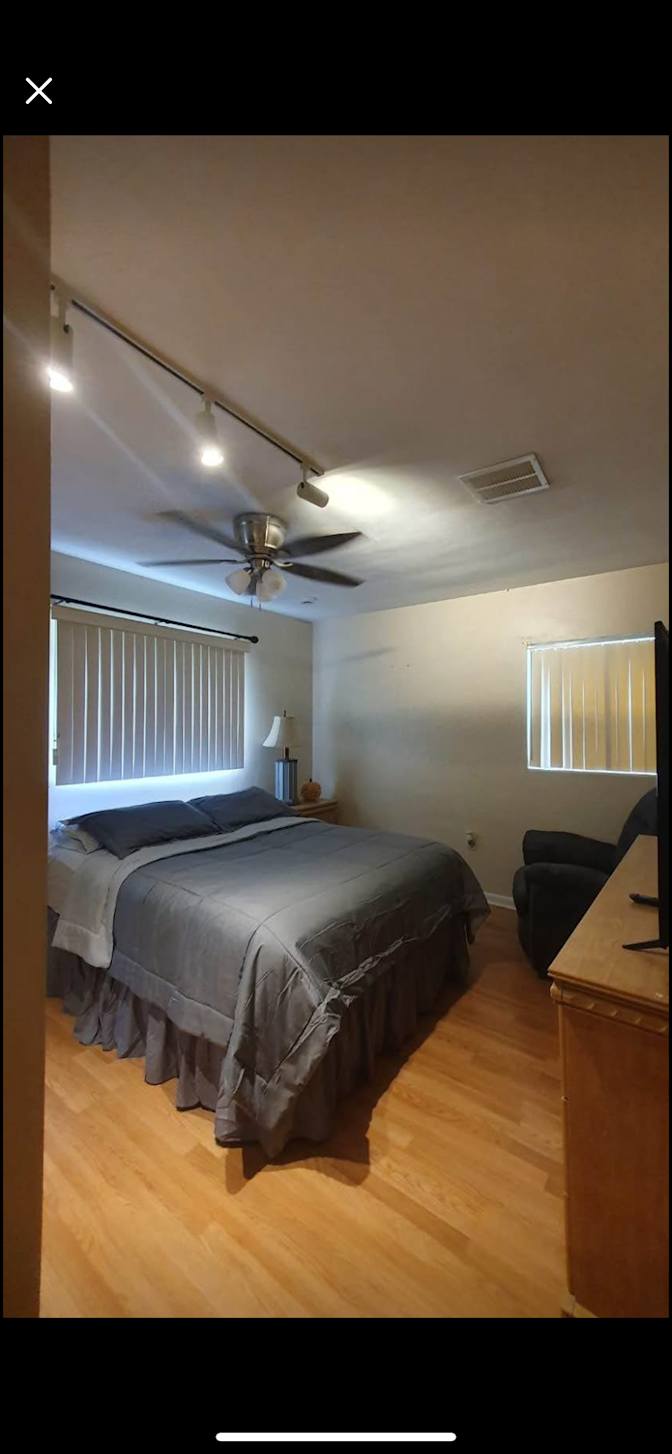Alonso's room