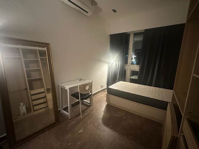 Fe's room